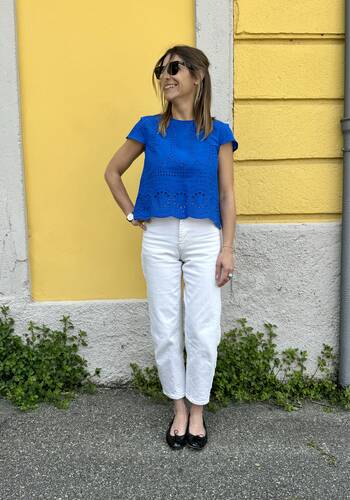 Top in sangallo blu