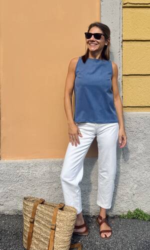 Blusa celeste azzurro polvere