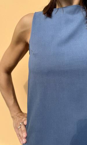 Blusa celeste azzurro polvere