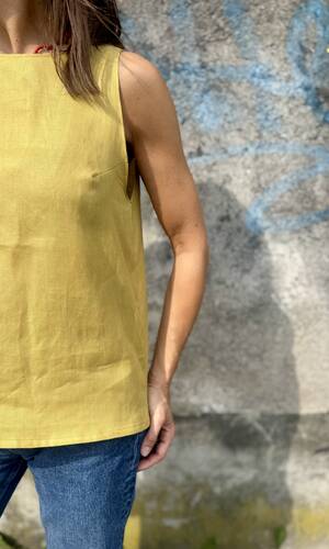 Blusa celeste lino senape